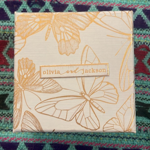 BNWT ✨ Olivia and Jackson ✨Wish Necklace ✨ 14KT GOLD PLATTED STERLING SILVER ✨ - Picture 3 of 5